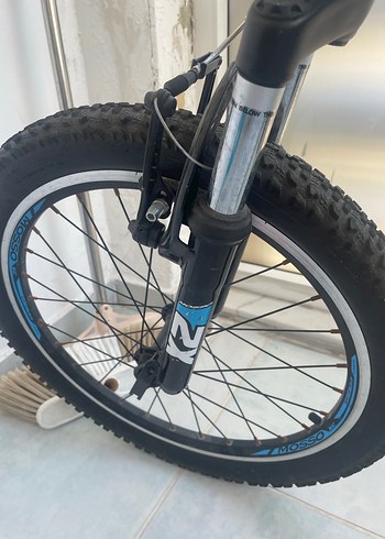 Mavi Üç Tekerlekli Bisiklet - Görsel 5