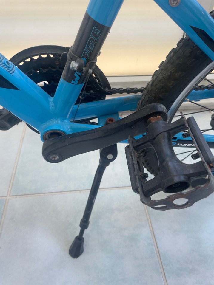 Mavi Üç Tekerlekli Bisiklet - Görsel 4