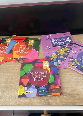 4. Sınıf Matematik ve Türkçe Kitapları - Görsel 4
