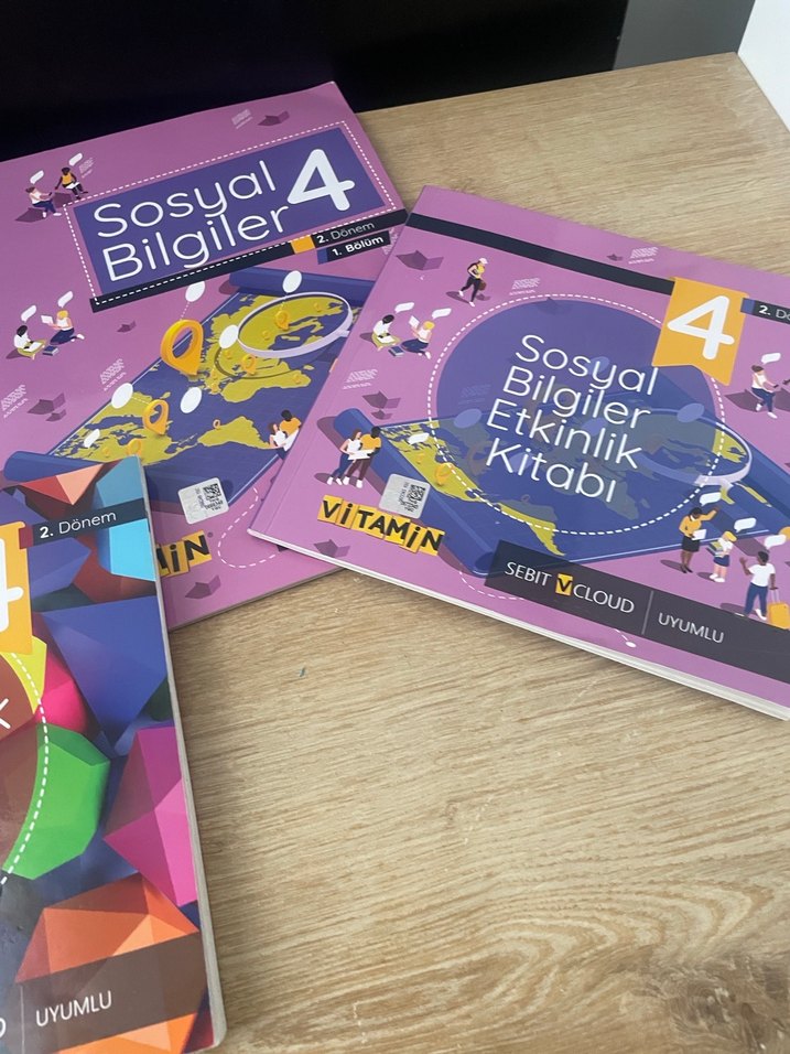4. Sınıf Matematik ve Türkçe Kitapları - Görsel 3
