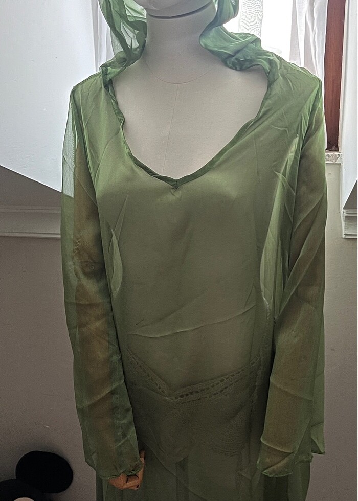 Yeşil transparan pelerin - Görsel 2