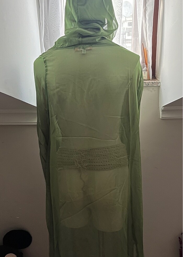 Yeşil transparan pelerin - Görsel 3