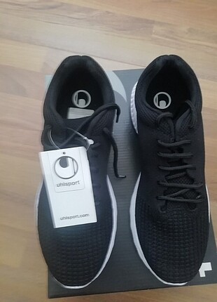 41 Beden siyah Renk Uhlsport ayakkabı 