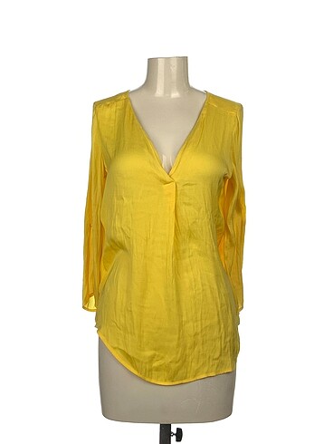 Stradivarius Bluz %70 İndirimli.