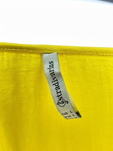 l Beden çeşitli Renk Stradivarius Bluz %70 İndirimli.