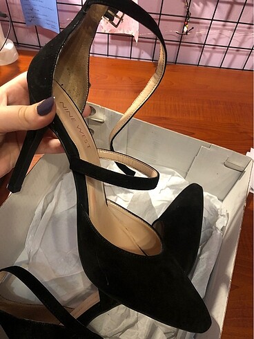 37 Beden siyah Renk Nine west siyah süet deri topuklu ayakkabı