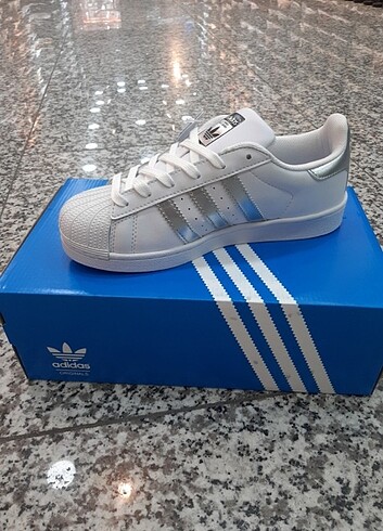 37 Beden Adidas Süperstar 37 İthal