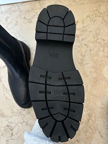 36 Beden Zara bot