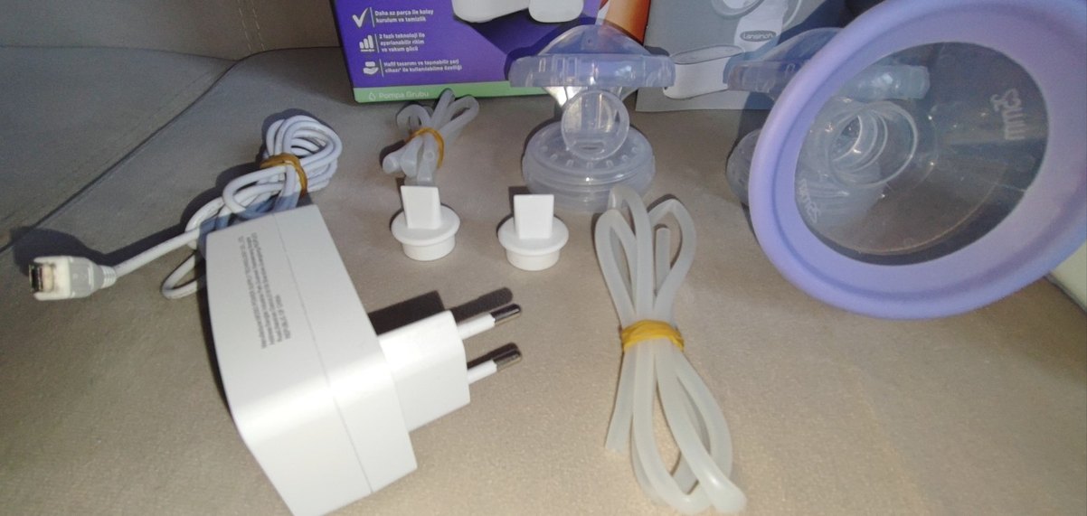 Lansinoh Süt Sağma ve Pompası ve Biberonu - Görsel 2