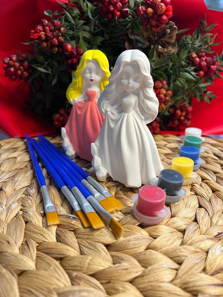 Beyaz Boyanabilir Kız Figürleri Seti - Görsel 2