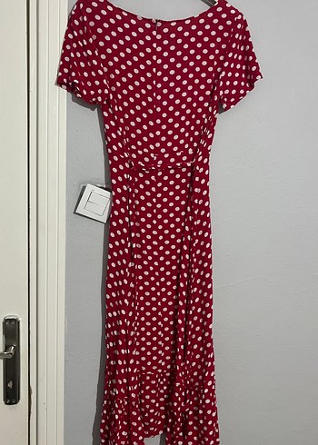 Kırmızı Puantiyeli Uzun V Yaka Elbise - Görsel 5