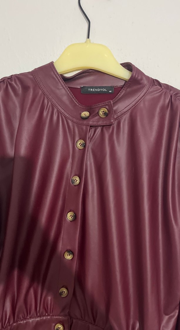 Düğmeli Bordo Deri Uzun Kadın Ceket - Görsel 3
