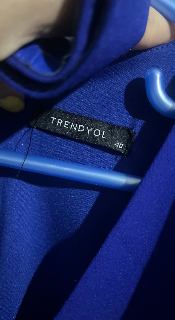 Drapeli V Yaka Midi Lacivert Elbise - Görsel 3