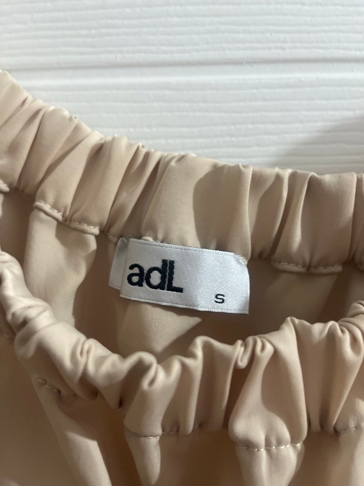 Bej Drapeli Kısa Askılı Kadın Bluz - Görsel 3