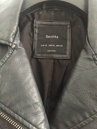 xs Beden Bershka siyah deri ceket