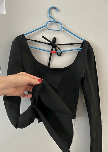 Siyah Strappy Halter Yaka Bluz