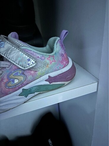 SKECHERS ÇOCUK SPOR AYAKKABI HİÇBİR SORUNU YOKTUR YEPYENİ OLMADI