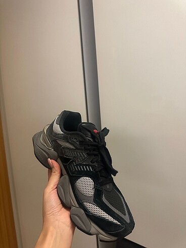 New Balance SON İNDİRİMDİR NEW BALANCE 9060 SIYAH SIFIR İADE VE DEĞİŞİMİ YOK