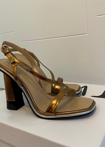 İpekyol topuklu ayakkabı - Görsel 4