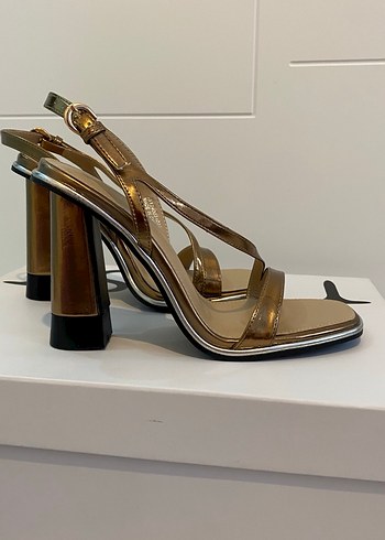 İpekyol topuklu ayakkabı - Görsel 3