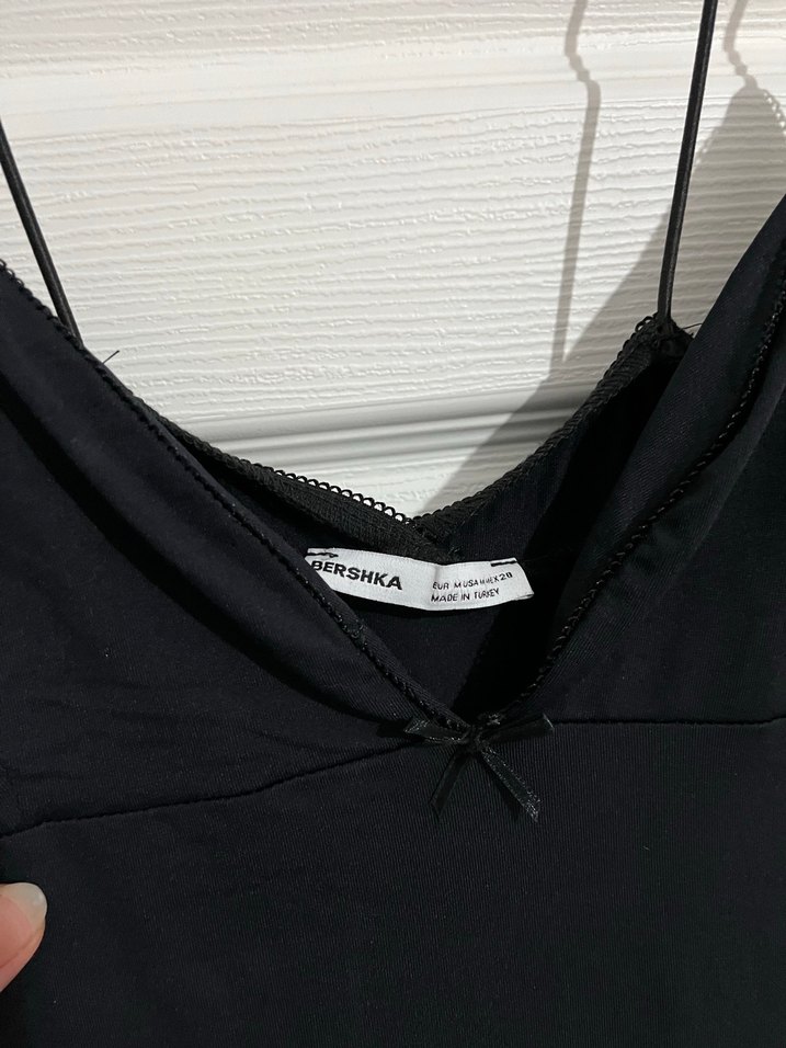 Bershka siyah V Yaka Uzun İnce Askılı Elbise - Görsel 5