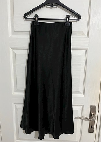 Siyah saten etek - Görsel 4