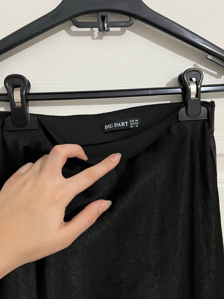 Siyah saten etek - Görsel 3