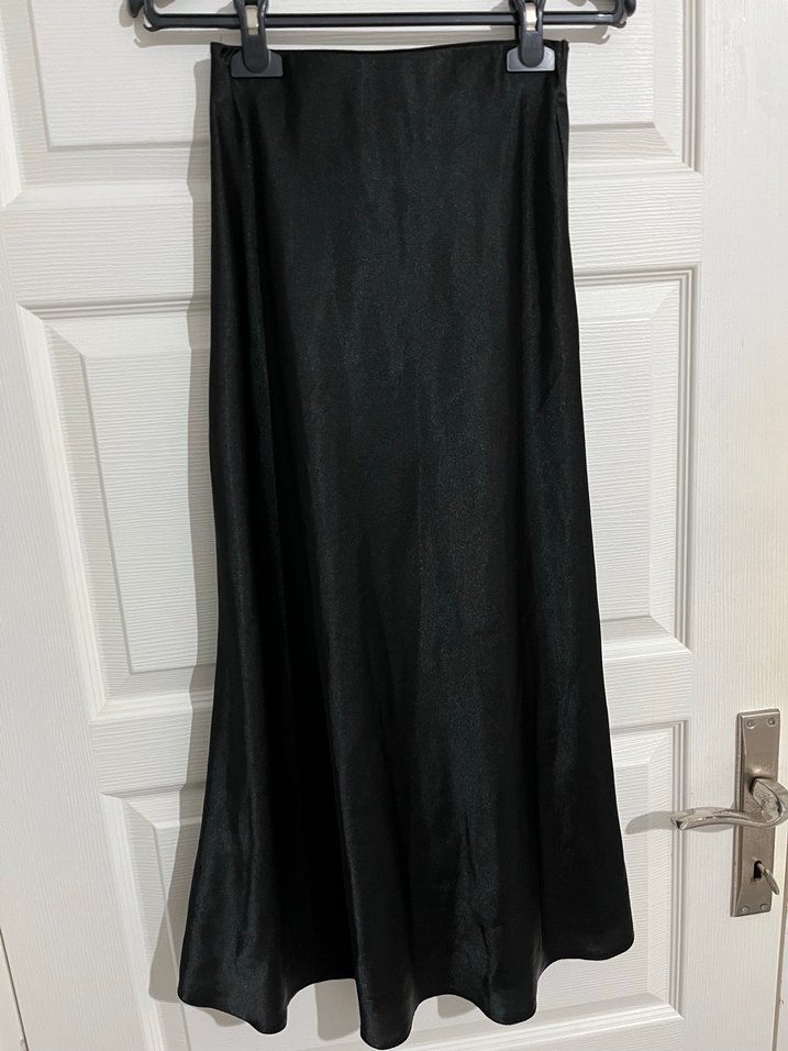 Siyah saten etek - Görsel 5