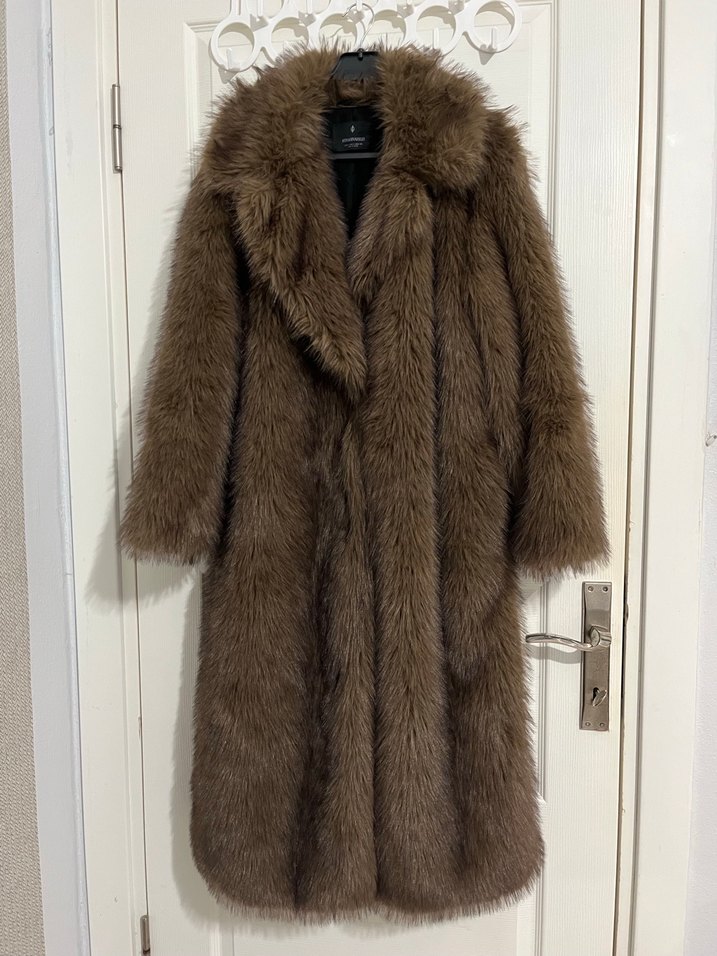 Stradivarius tüylü kurk uzun kaban - Görsel 2