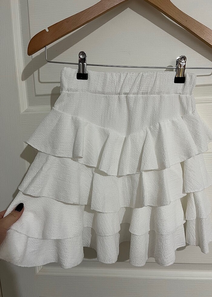 Beyaz pileli etek - Görsel 3