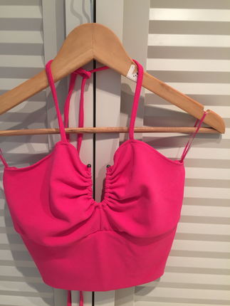 Pembe mini üst