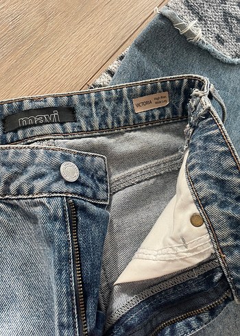 Mavi Jeans Gri Yılan Desenli Bol Kesim Midi Kot Pantolon