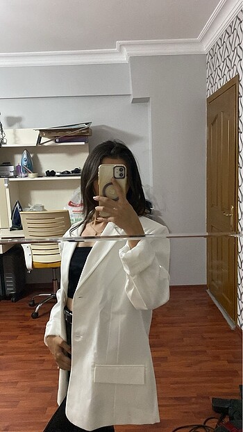 Beyaz Blazer