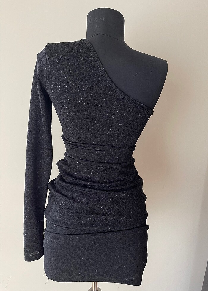 Çok şık gece elbisesi.. - Görsel 2