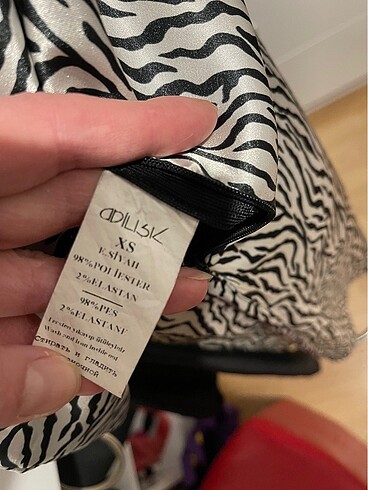 Saten kemeri kendinden dekolteli elbise .. - Görsel 3