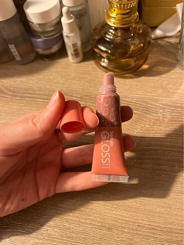 Beaulis Lip gloss