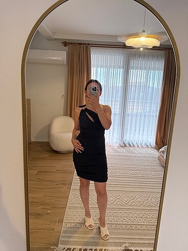 Zara Dekolteli Mini Siyah Elbise - Görsel 2