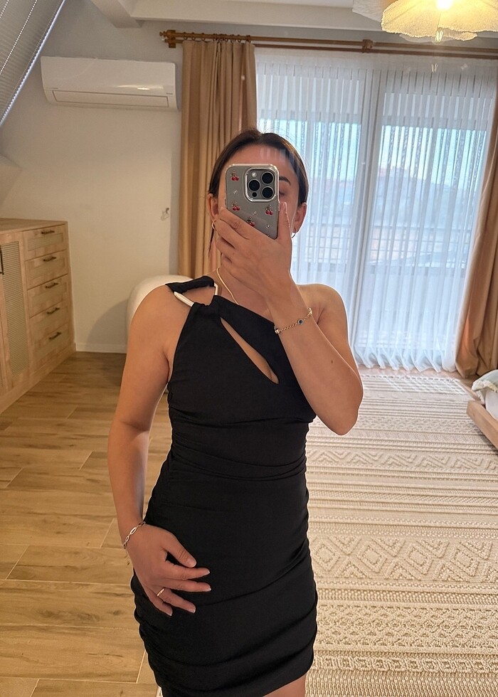 Zara Dekolteli Mini Siyah Elbise - Görsel 3