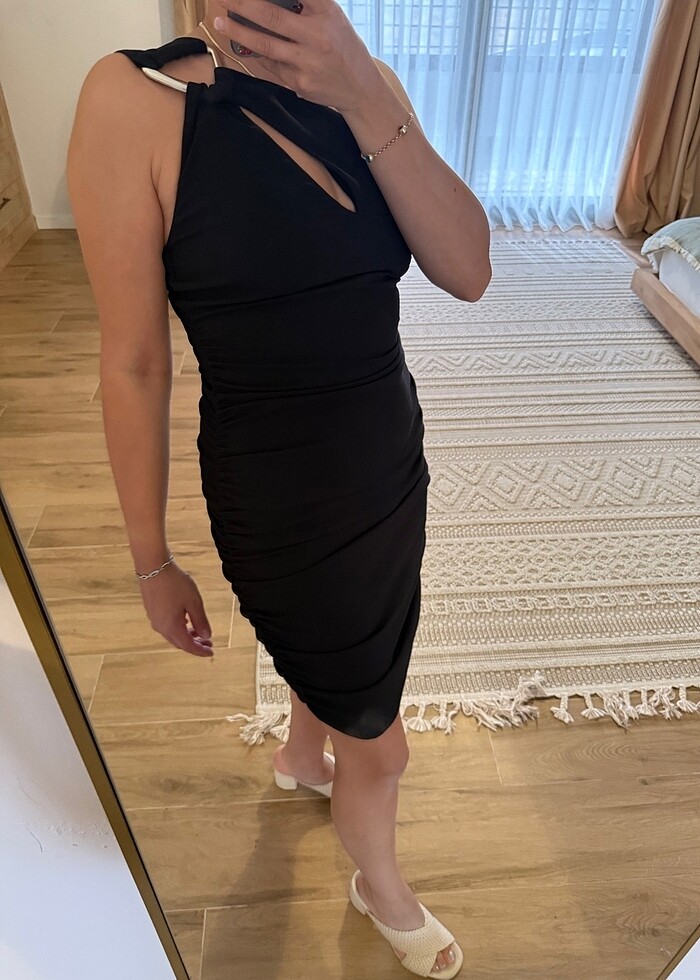 Zara Dekolteli Mini Siyah Elbise - Görsel 5