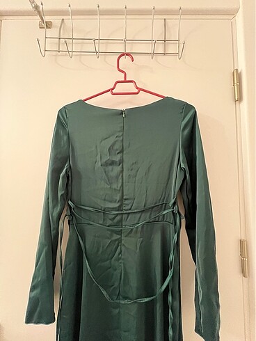 Uzun yeşil elbise - Görsel 5
