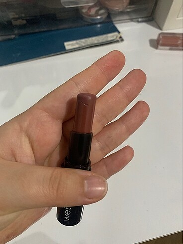 Beden Wet n Wild ruj