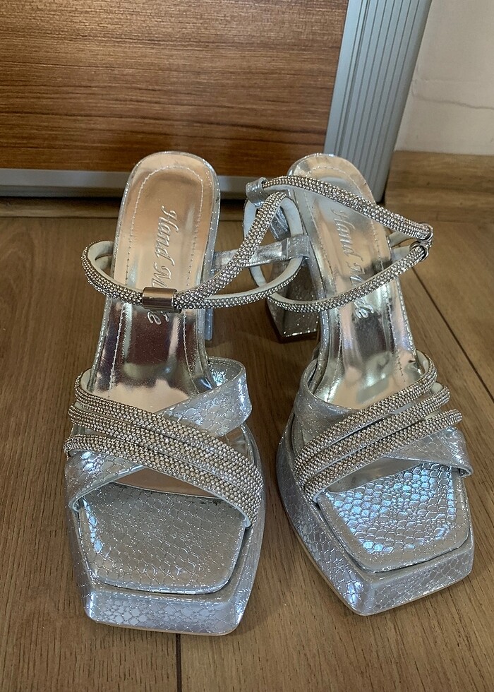 Handmade abiye gümüş topuklu ayakkabı - Görsel 2