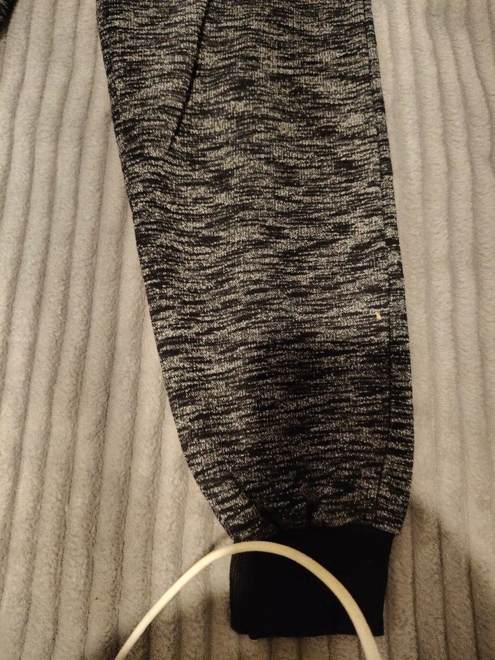 Gri Nakışlı Kadın Rahat Kesim Eşofman - Görsel 2