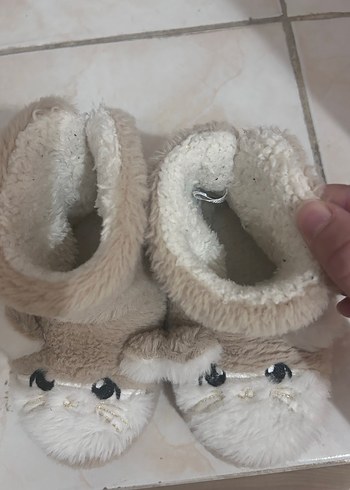 Leopar Desenli Bej Kız Peluş Ev Botu - Görsel 2