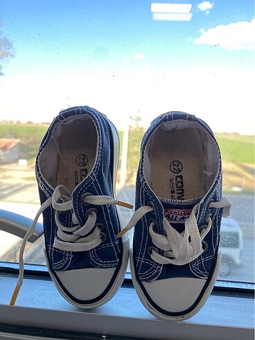 22 Beden lacivert Renk Converse bebek ayakkabı