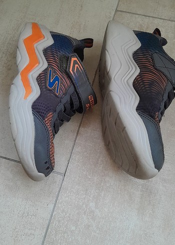 29 Beden Orjinal skechers ışıklı Erkek Çocuk Spor Ayakkabı