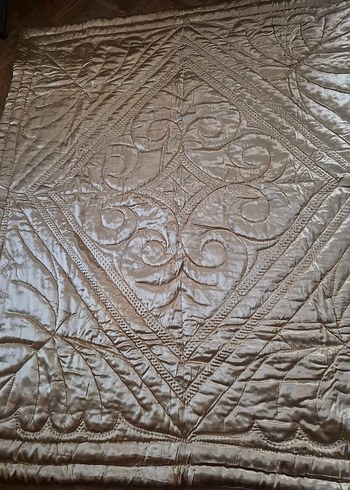 İşlemeli Parlak SATEN PAMUK YORGAN - Görsel 4