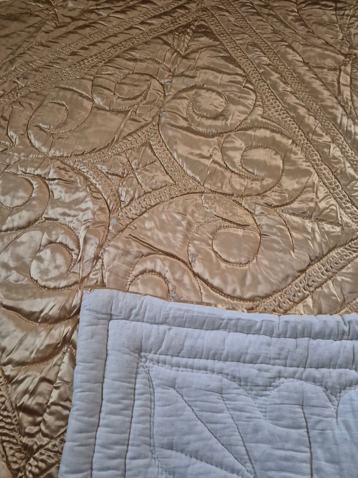 İşlemeli Parlak SATEN PAMUK YORGAN - Görsel 2