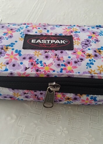 Beden Eastpak kalemlik ????