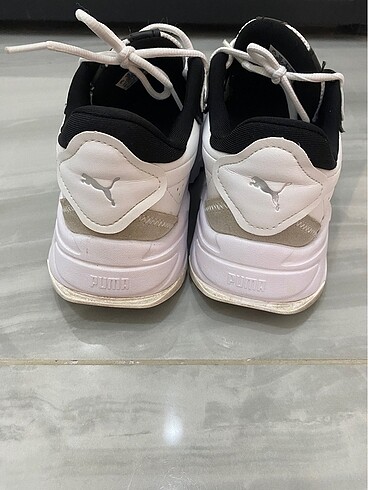 40 Beden beyaz Renk ORJİNAL PUMA ORCHİD